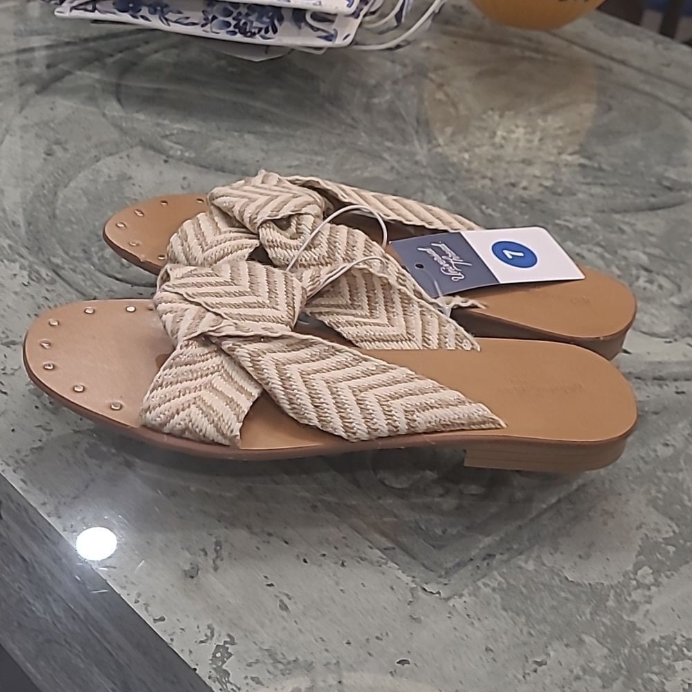 𝅺universal Thread Slippers 7 New - Picture 4 of 6